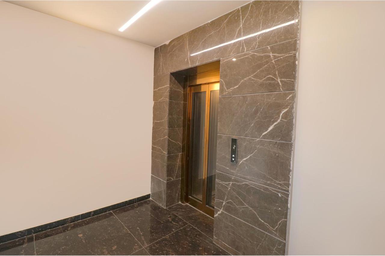Fabhotel Prime Shanit Delhi  Exteriör bild
