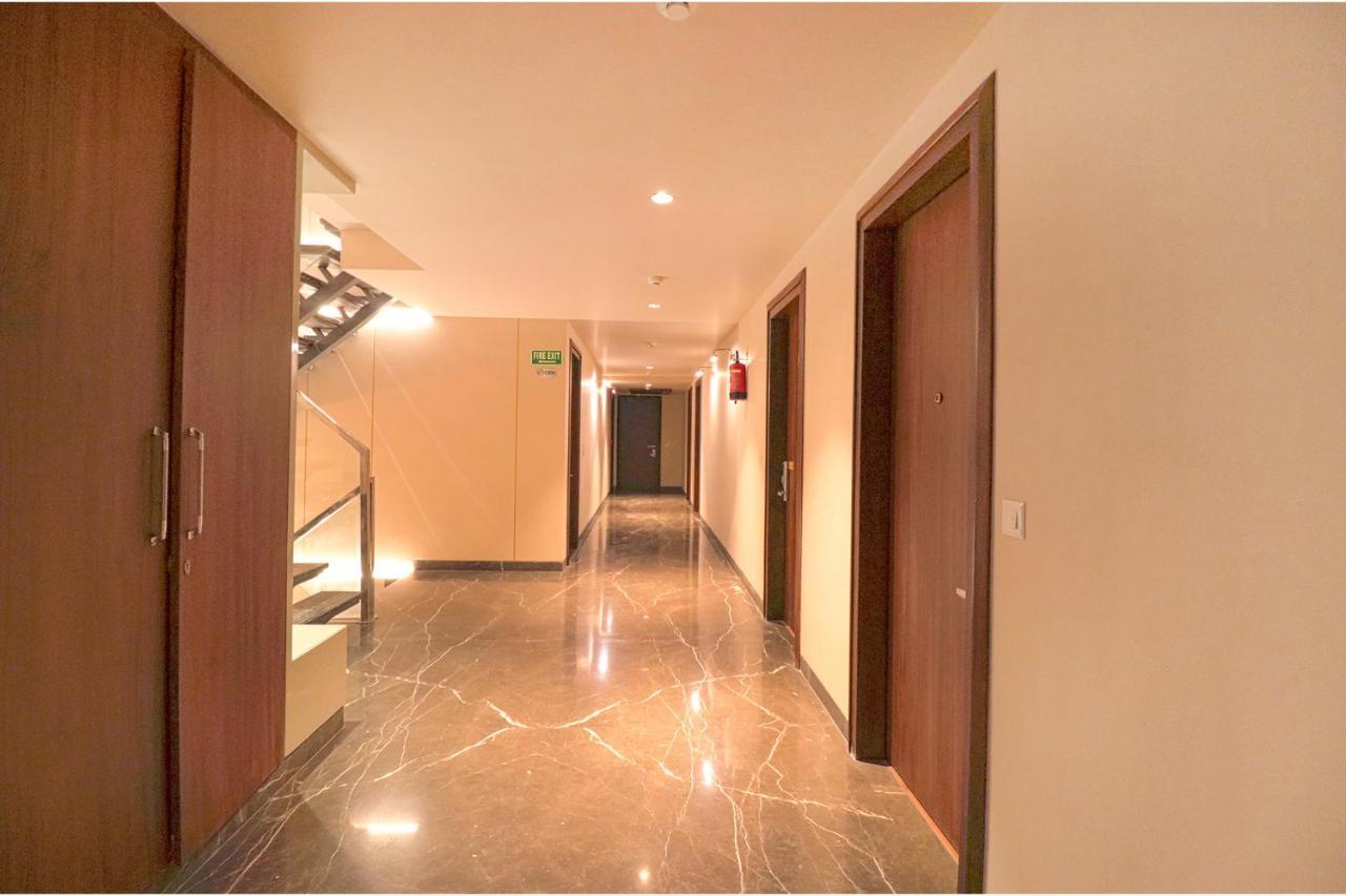 Fabhotel Prime Shanit Delhi  Exteriör bild